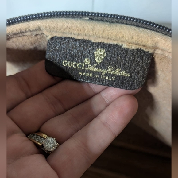 GUCCI Vintage Supreme Canvas GG Monogram Crossbody Bag - Picture 2 of 9